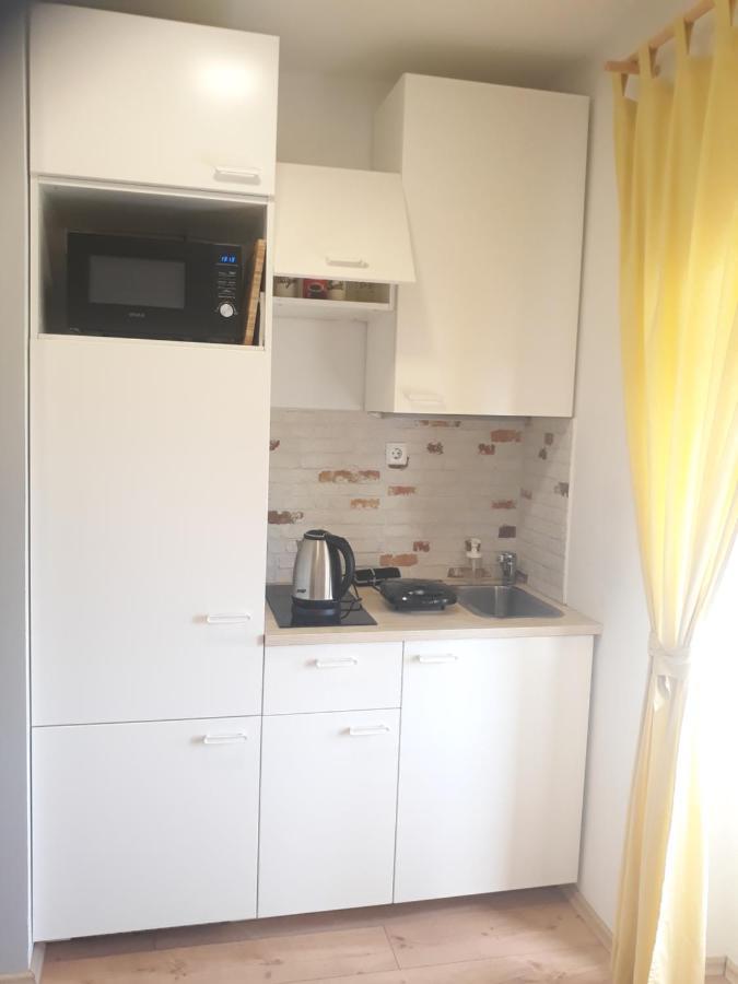 Studio Apartman "Nicole" PUY Exterior foto